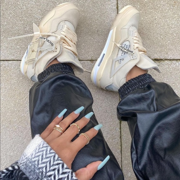 Meet your Posher, Ella - Picture 1 of 1